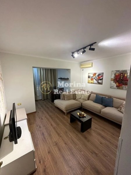 Tirane, jepet me qera apartament 2+1 Kati 1, 100 m² 550 € (Ish Stacioni i Trenit)