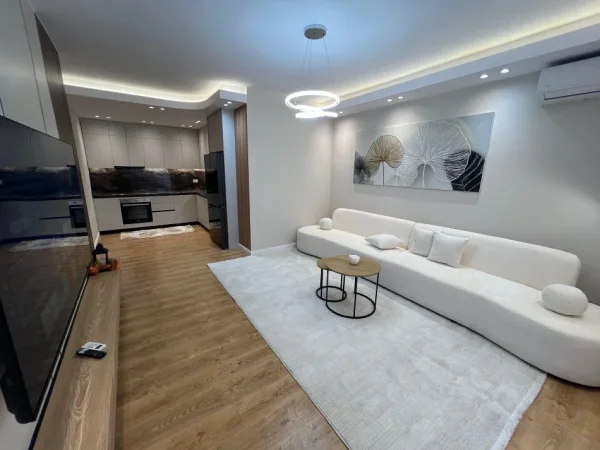 Tirane, shitet apartament 2+1 Kati 2, 108 m² 173.000 € (Astir)
