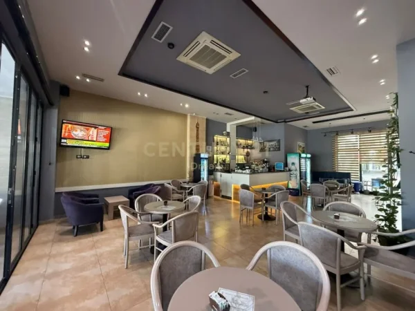 Tirane, shitet bar-kafe Kati 0, 106 m² 310.000 € (Rruga e Dibres (Prane Kommisariatit 4))