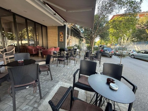 Tirane, shitet bar-kafe Kati 0, 106 m² 310.000 € (Rruga e Dibres (Prane Kommisariatit 4))