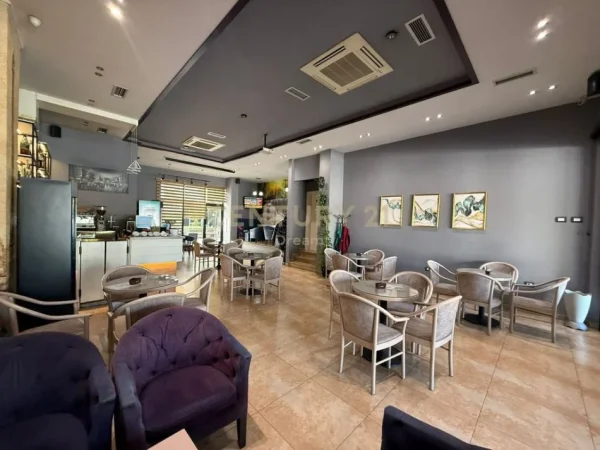 Tirane, shitet bar-kafe Kati 0, 106 m² 310.000 € (Rruga e Dibres (Prane Kommisariatit 4))