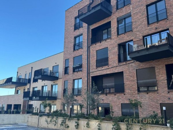 Tirane, shitet apartament+verande | Penthouse 3+1+Ballkon Kati 6, 310 m² 350.000 € (kodra e diellit)