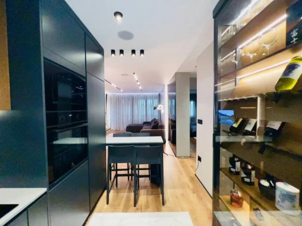 Tirane, shitet apartament 2+1+Ballkon Kati 2, 105 m² 247.000 € (perball Delijorgjit)