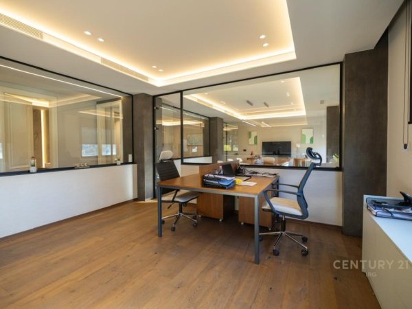 Tirane, shitet zyre Kati 4, 140 m² 700.000 € (blloku)