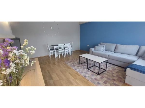 Tirane, jepet me qera apartament 1+1+Ballkon Kati 4, 64 m² 600.000 €