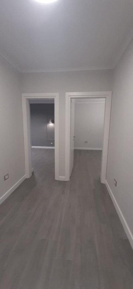 Tirane, jepet me qera apartament 1+1 Kati 1, 60 m² 500 € (Shkolla e Kuqe)