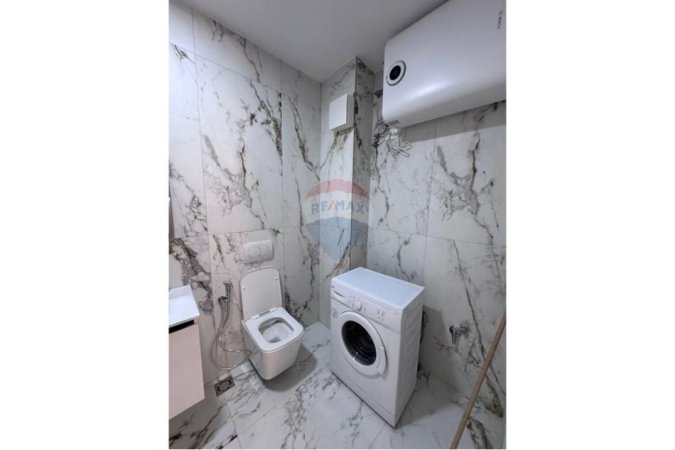 Tirane, jepet me qera apartament 2+1 Kati 7, 90 m² 450 € (Rruga Mikel Maruli)