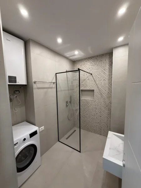 Tirane, jepet me qera apartament 2+1 Kati 2, 100 m² 800 € (Rruga Kodra e Diellit)