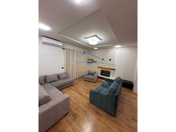 Tirane, jepet me qera Vile , 250 m² 1.600 € (TEG)