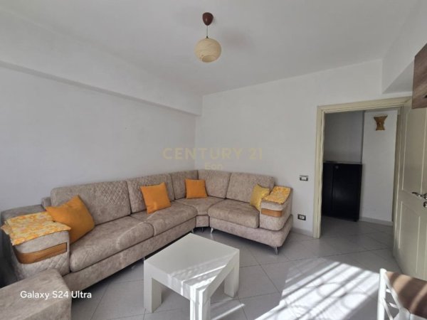 apartament 1+1 durres, pran spitalit cmimi 330 €