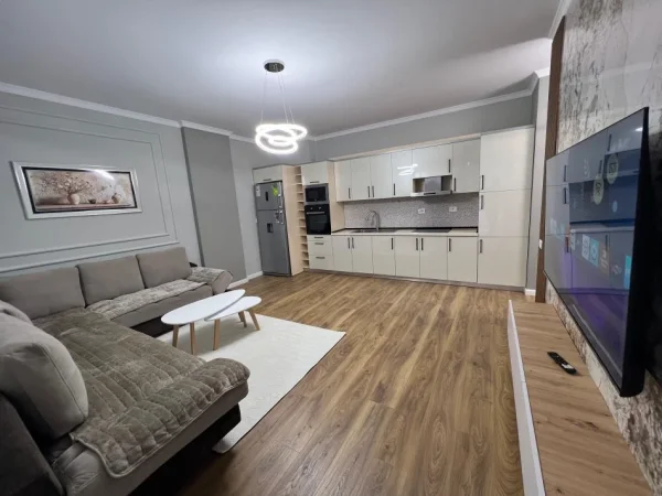Tirane, shitet apartament 2+1 Kati 5, 90 m² 143.000 € (Yzberisht)