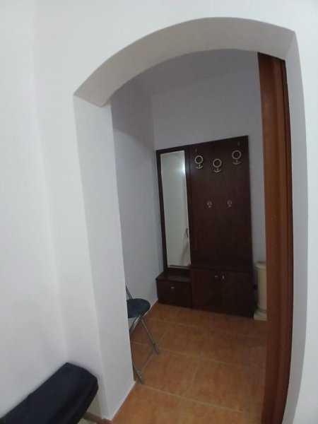 Tirane, jepet me qera apartament 1+1 Kati 5, 60 m² 500 € (Ish Stacioni Trenit)