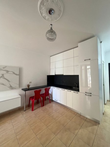 Durres, shitet apartament 1+1+Ballkon Kati 3, 70 m² 145.000 € 
