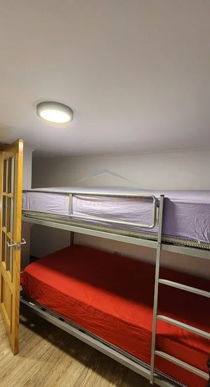 Tirane, jepet me qera apartament duplex 2+1 Kati 1, 70 m² 550 € (Fresku)