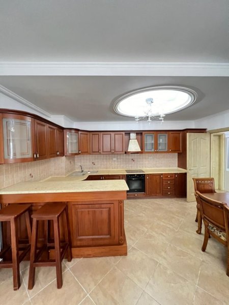 Tirane, jepet me qera apartament 2+1+Aneks+Ballkon Kati 5, 850 € 