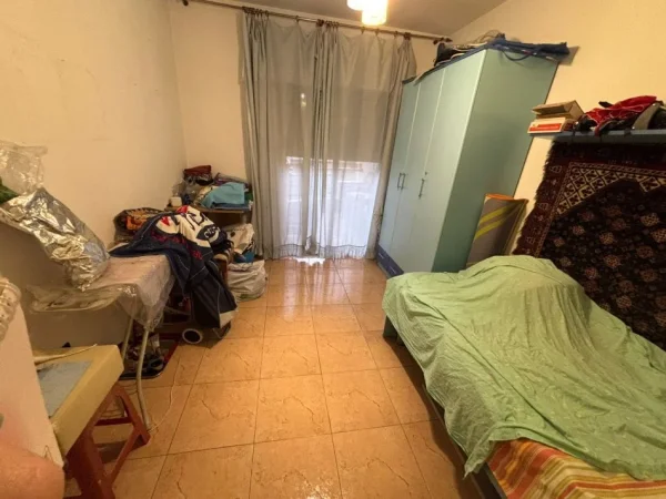 Tirane, jepet me qera apartament 2+1+Ballkon Kati 4, 94 m² 750 € (Rruga Sami Frasheri)