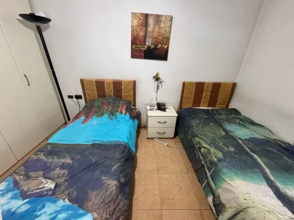 Tirane, jepet me qera apartament 2+1+Ballkon Kati 4, 94 m² 750 € (Rruga Sami Frasheri)