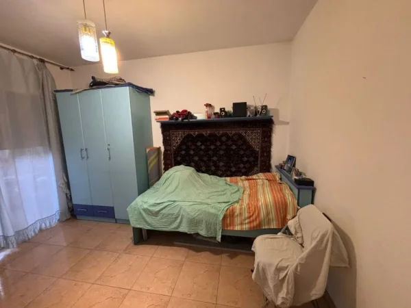 Tirane, jepet me qera apartament 2+1+Ballkon Kati 4, 94 m² 750 € (Rruga Sami Frasheri)