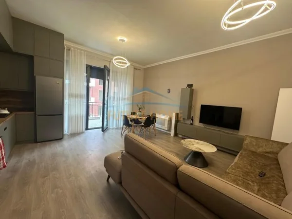 Tirane, jepet me qera apartament 1+1+Parking Kati 6, 72 m² 850 € (KOMPLEKSI DELIJORGJI)