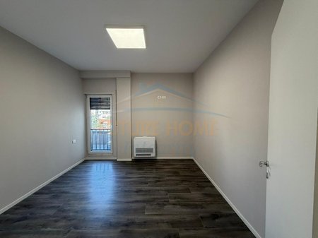 Tirane, shitet apartament 2+1 Kati 1, 86 m² 210.000 € 
