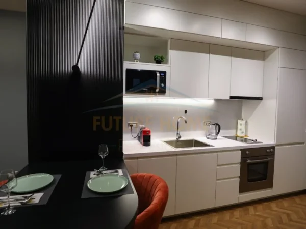 Shqiperi, jepet me qera apartament 1+1 Kati 2, 75 m² 700 € (Blloku)