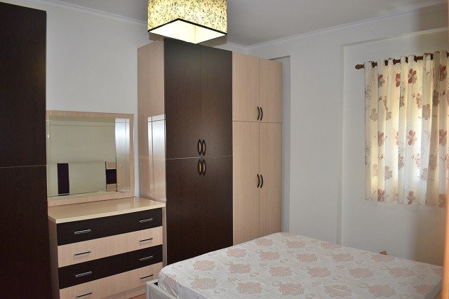 Tirane, jepet me qera apartament 3+1+2 wc+2Ballkone, Kati 5, 125 m² 600 € (Rruga 5 maji tek zgara 5 maji)