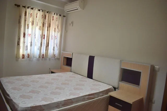 Tirane, jepet me qera apartament 3+1+2 wc+2Ballkone, Kati 5, 125 m² 600 € (Rruga 5 maji tek zgara 5 maji)