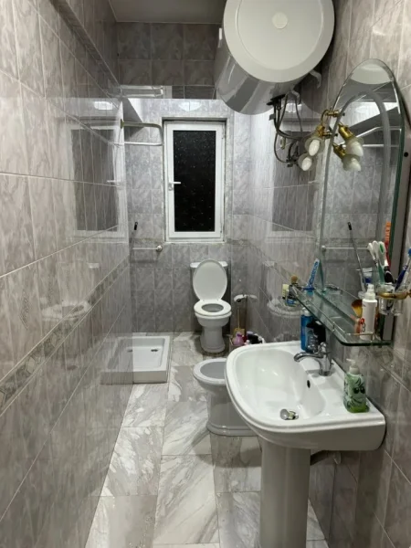 Tirane, jap me qera apartament 1+1 Kati 2, 62 m² 520 € (Stadiumi Dinamo)