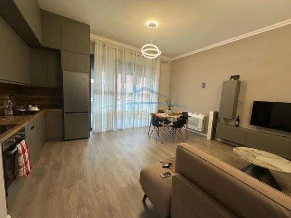 Tirane, jepet me qera apartament 1+1 Kati 6, 72 m² 850 € (Kompleksi delijorgji)