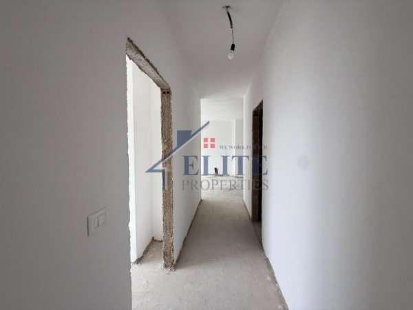 Tirane, shitet apartament 2+1+Ballkon Kati 9, 122 m² 189.565 € (Rruga Dritan Hoxha)