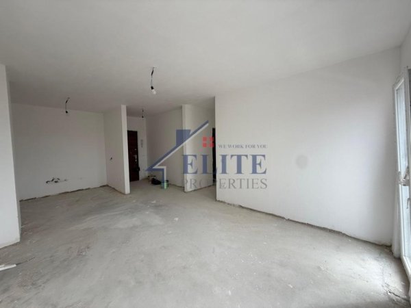 Tirane, shitet apartament 2+1+Ballkon Kati 9, 122 m² 189.565 € (Rruga Dritan Hoxha)
