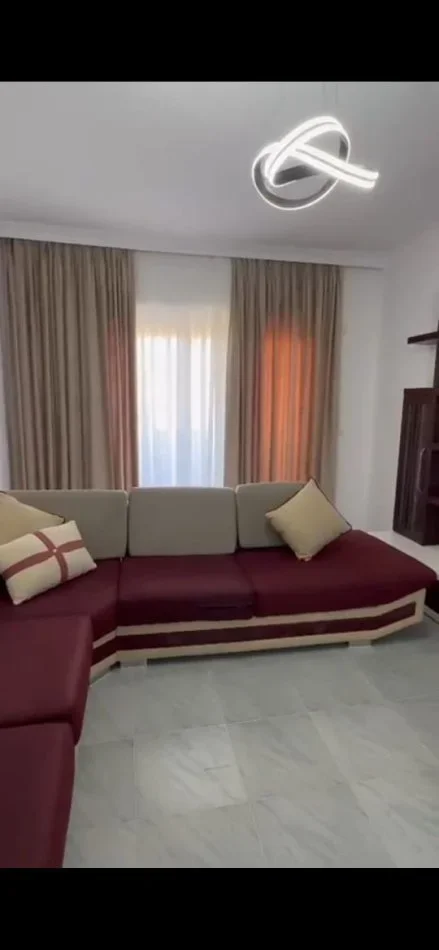 Tirane, shitet apartament 2+1 Kati 2, 115 m² 125.000 € (Te ish Restorant Qesaraka)