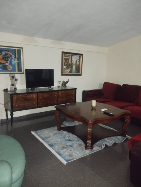 Tirane, jepet me qera apartament 2+1 Kati 4, 100 m² 450 € 