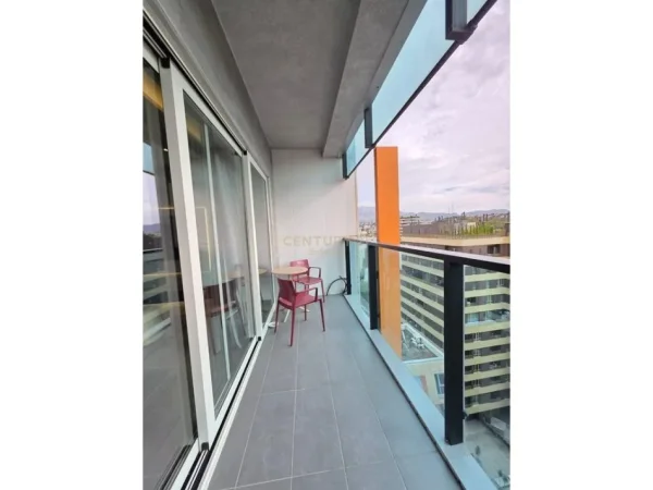 Tirane, jepet me qera apartament 2+1+Ballkon Kati 14, 120 m² 2.200 € (Ambasador 3)