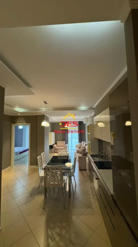 Vlore, shitet apartament 2+1+Ballkon Kati 1, 86 m² (Rruga dhimitër Konomi)