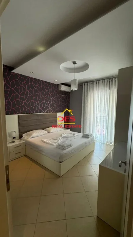 Vlore, shitet apartament 2+1+Ballkon Kati 1, 86 m² (Rruga dhimitër Konomi)