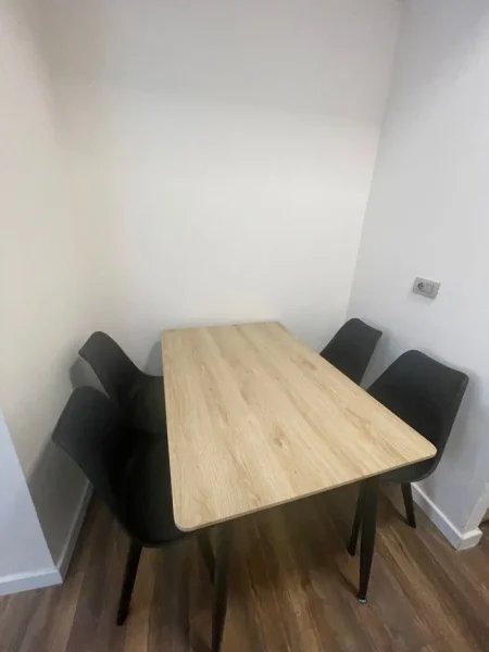 Shqiperi, jepet me qera apartament 1+1 Kati 3, 65 m² 500 € (Brryli)