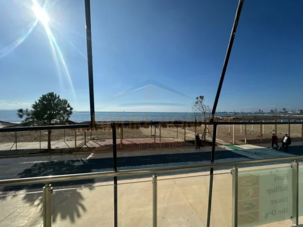 Durres, jepet me qera ambjent biznesi Kati 1, 55 m² 692.085.962 € 
