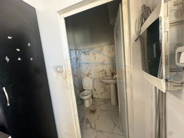 Durres, jepet me qera ambjent biznesi Kati 1, 55 m² 692.085.962 € 
