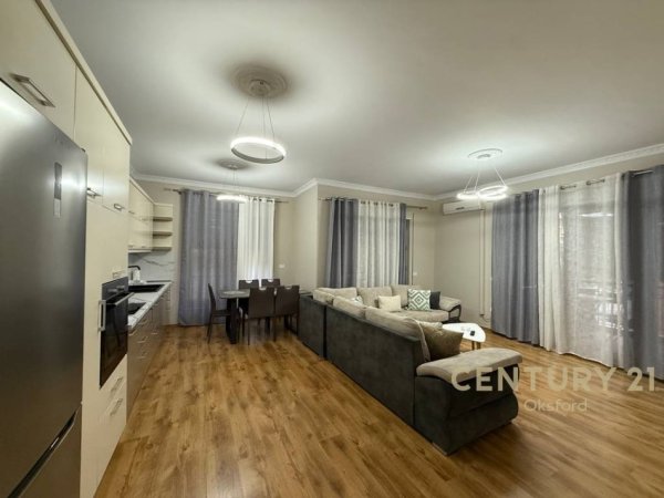 Tirane, jepet me qera apartament 2+1 Kati 2, 116 m² 1.200 € 
