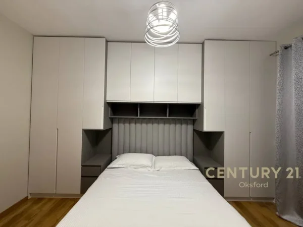 Tirane, jepet me qera apartament 2+1 Kati 2, 116 m² 1.200 € 