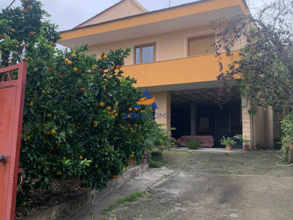 Tirane, shitet Vile 2 Katshe Kati 2, 300 m² 237.000 € 