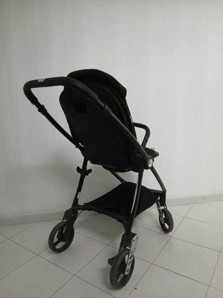 Tirane, shes Karroce per femije 100 €