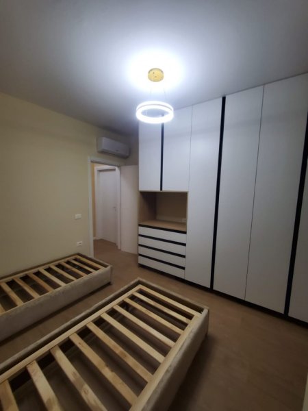 Tirane, jepet me qera apartament 2+1 , 122 m² 1.300 € (LIQENI I THATE PRANE RADISSON BLU)