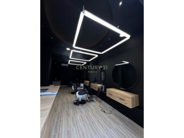 Tirane, shes dyqan Kati 0, 54 m² 160.000 € (Rruga Imer Ndregjoni)