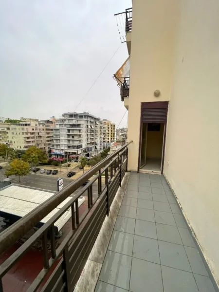 Durres, shes apartament 1+1+Ballkon Kati 6, 80 m² 910.000 € (PLAZH,DURRES)
