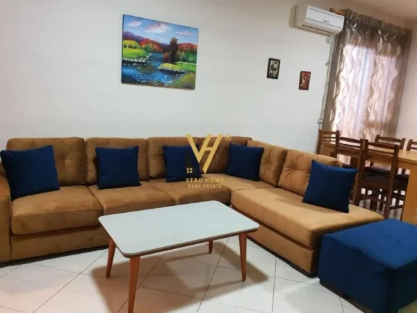 Tirane, jepet me qera apartament 2+1+Ballkon Kati 6, 116 m² 650 € (BULEVARDI GJERGJ FISHTA)