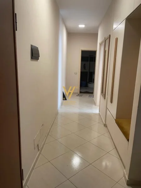 Tirane, jepet me qera apartament 2+1+Ballkon Kati 6, 116 m² 650 € (BULEVARDI GJERGJ FISHTA)
