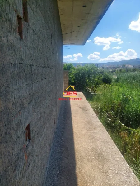 Vlore, shitet shtepi Kati 0, 175 m² 250.000 € (Çole)