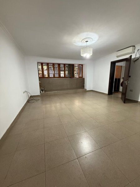 Tirane, jepet me qera apartament 1+1 Kati 0, 70 m² 900 € 